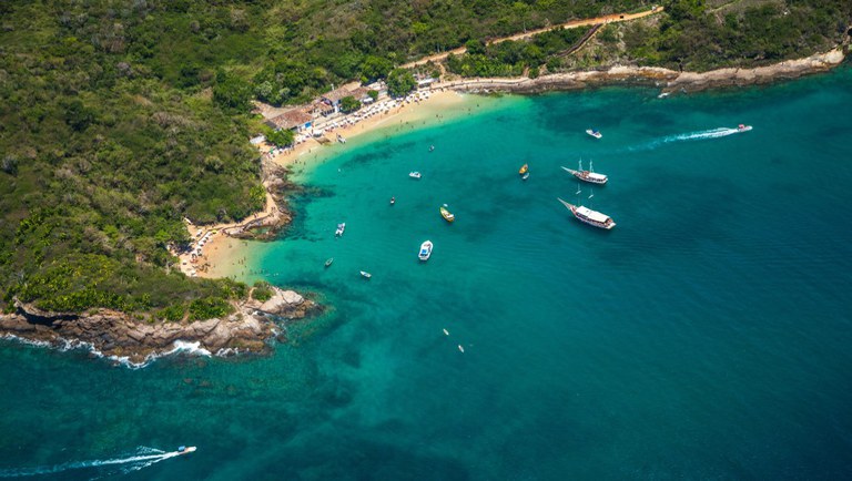 MTur e BNDES assinam cooperação para incentivar investimentos no setor de turismo