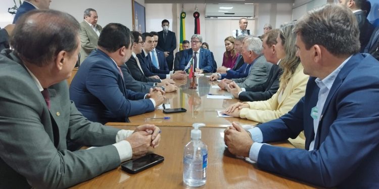 Paraíba tem primeiro voo para Cajazeiras e novos voos diretos para Campina Grande