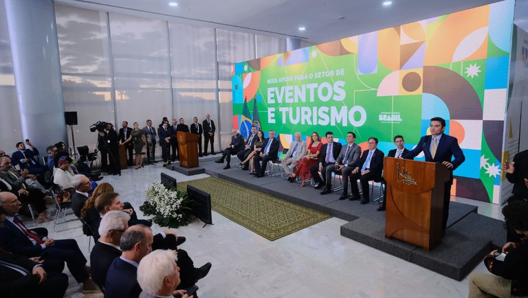 Lei que reformula incentivos do Perse é sancionada no Palácio do Planalto
