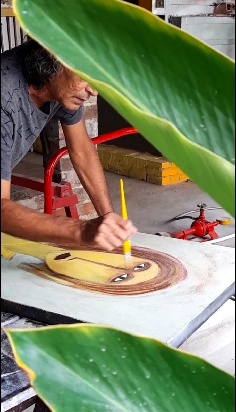 Exposição “Migração”, de Chico Ferreira, atrai público no Espaço Arte Brasil em João Pessoa